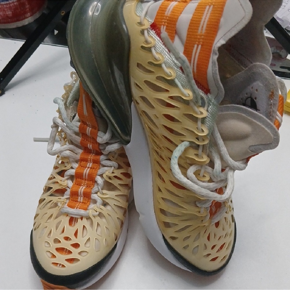 Nike Air MAX 270 RUNWAY SNEAKERS